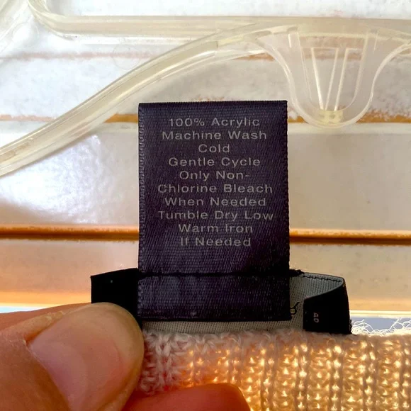 🌹Ann Taylor Factory Sweater - Picture 5 of 5